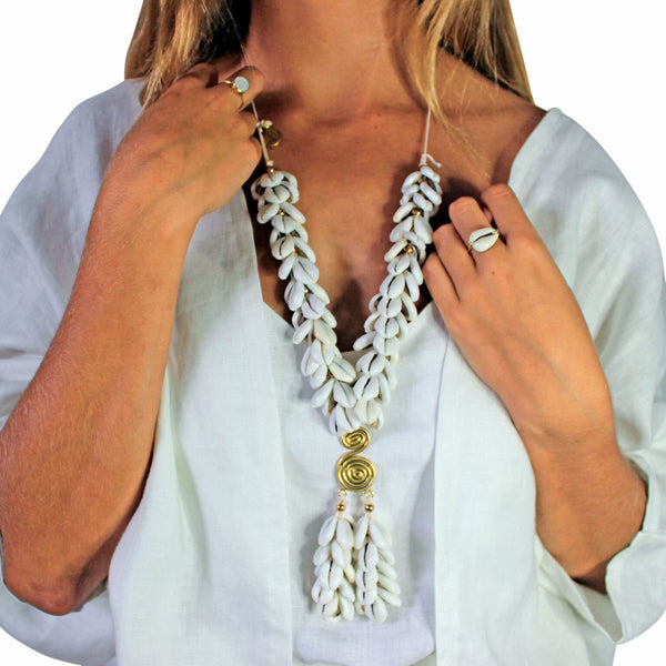 Lisa Carney | Shell Necklace